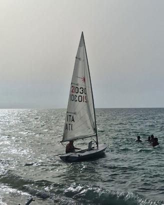 ILCA 7 /LASER PERFORMANCE 2015 – COMPLETO – 2 VELE