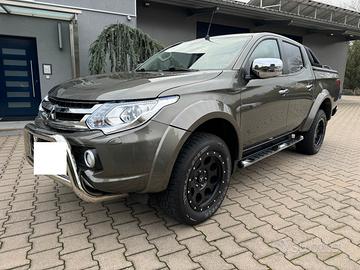 Mitsubishi l200 - 2017