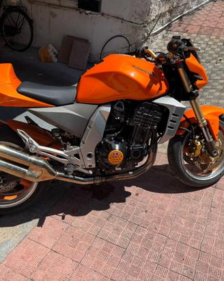 KAWASAKI Z 1000 originale in tutto