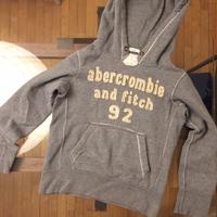 Felpa Abercrombie con cappuccio grigia