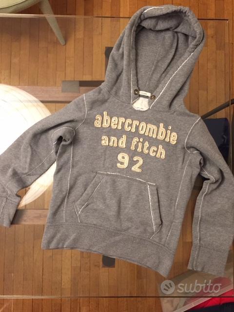 Felpa grigia shop abercrombie