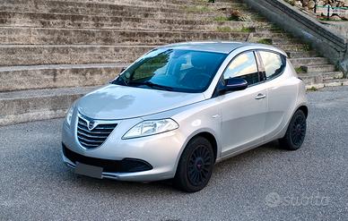 Lancia Ypsilon 1.3 MJT 16V 95 CV 5 porte S&S Plati