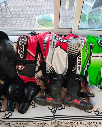 cross enduro moto abbigliamento protezioni 