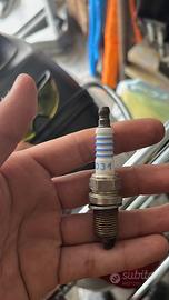 Candela per moto o macchina a benzina