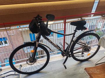 BTWIN Bici trekking RIVERSIDE 500 grigio-rosso