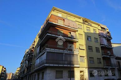 3 LOCALI A TORINO