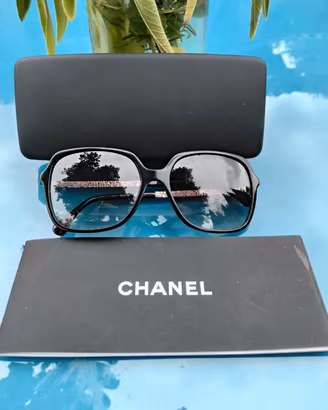 occhiali da sole Chanel 