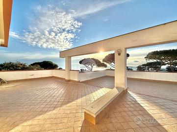 BIFAMILIARE A POZZUOLI