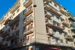 2 Stanze in un QUADRIVANI zona Policlinico