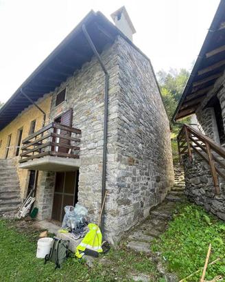 Casa indipendente di 87 m² con 3 locali e box auto