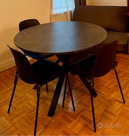 Tavolo rotondo + 3 Sedie