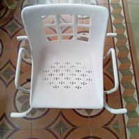 sedia girevole per vasca