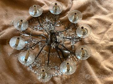 Lampadario con decorazioni in vetro
