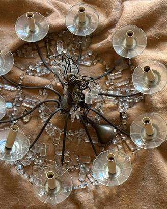 Lampadario con decorazioni in vetro