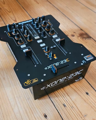Xone 23c Mixer DJ