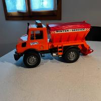 Camion giocattolo Bruder