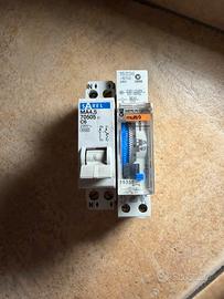Lotto componenti elettrici