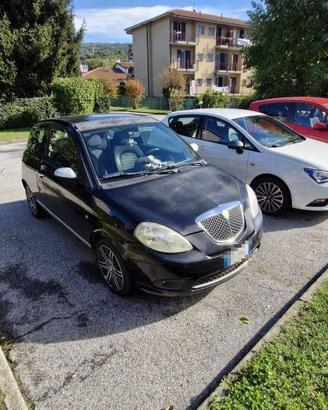 Lancia Y