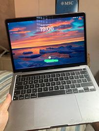 MacBook Pro 13'' con chip Apple M1