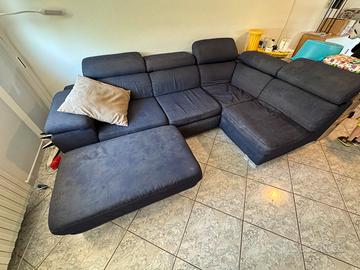 Divano angolare 3 metri con sedu estraibile e pouf
