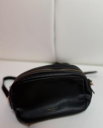 Borsetta tracolla similpelle nera Prima Donna