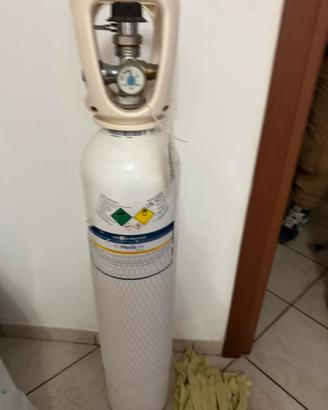 Bombola ossigeno medicale con riduttore/manometro