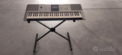 Tastiera YAMAHA PSR E-323