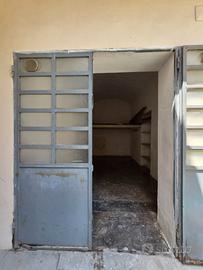 Box/Magazzino 16 mq (Alto 3,70 m) San Salvario