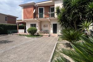 Rif 542 villa con giardino - viale privato