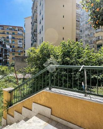 5 LOCALI A NAPOLI