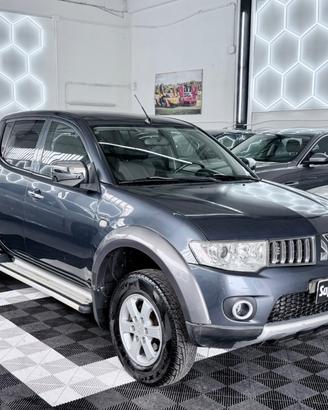 Mitsubishi L200 2.5 DI-D/136CV Double Cab Invite 2