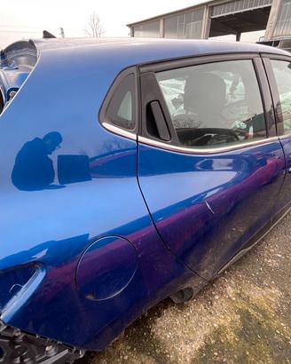 RENAULT CLIO V BERLINA 2020 PER RICAMBI