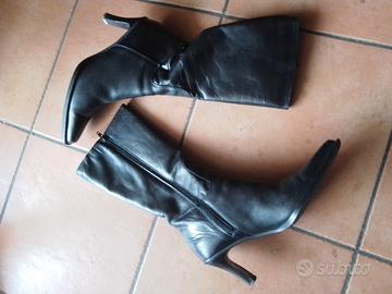 stivali donna in pelle nera 