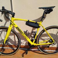 Gravel Endu Road 11 rapporti Schimano 105