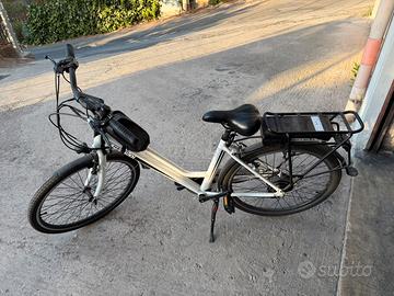 Bici pedalata assistita