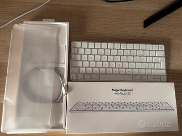 Apple Magic Keyboard con Touch ID