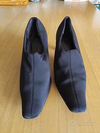 Scarpe eleganti con tomaia elasticizzata