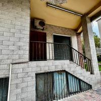 Ampio locale C1 trasformabile in civile abitazione