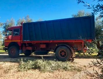 Iveco 170 macchina operatrice 