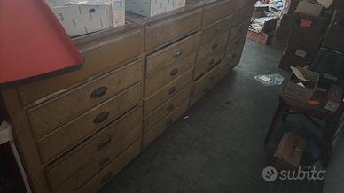 Banconi negozio vintage