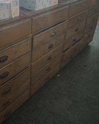 Banconi negozio vintage