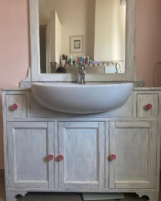 Mobile bagno in legno sbiancato