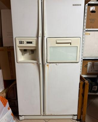 Frigorifero doppia porta Samsung