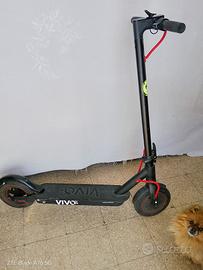 monopattino elettrico vivo 