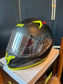 Casco Givi