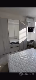 Stanza con bagno privato al Vomero