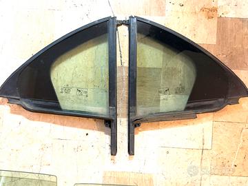 Vetri triangolo posteriore mercedes clase a 180