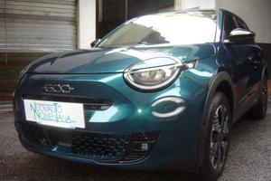 FIAT 600 Hybrid DCT6 MHEV La Prima Aziendale St