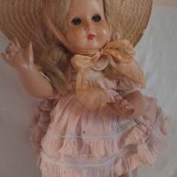 Bambola in cartapesta fine anni 40