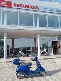 Piaggio Vespa 125 ET4